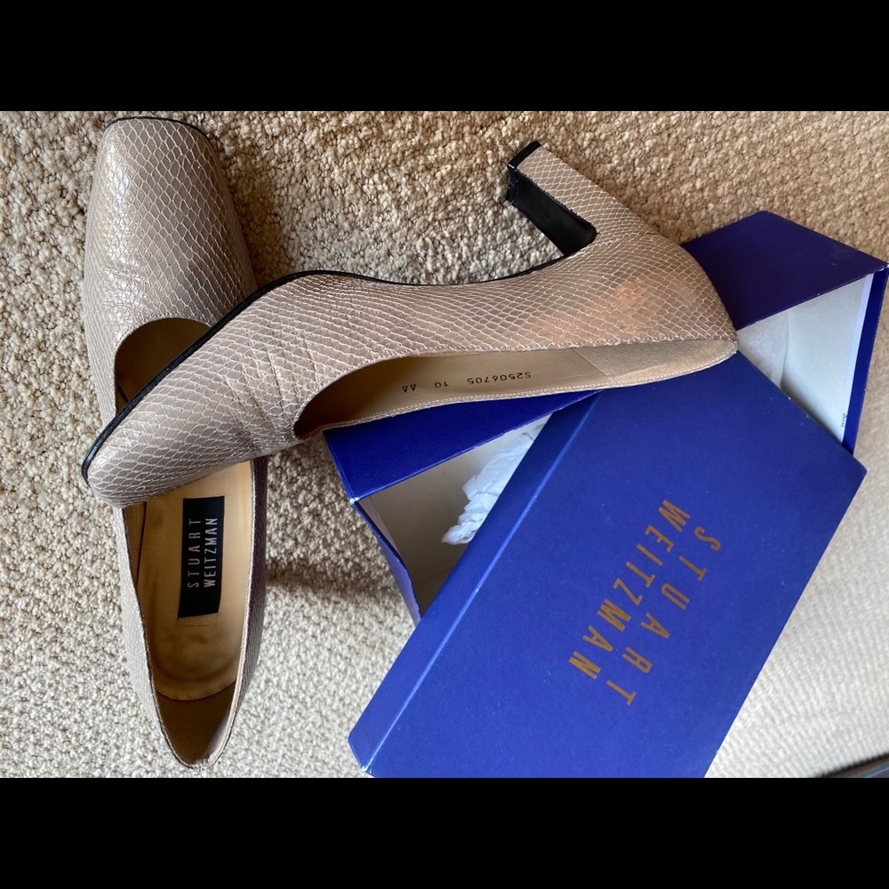 STUART WEITZMAN   HEELS   (Size: 10 AA)                     Style: Topo Cobra